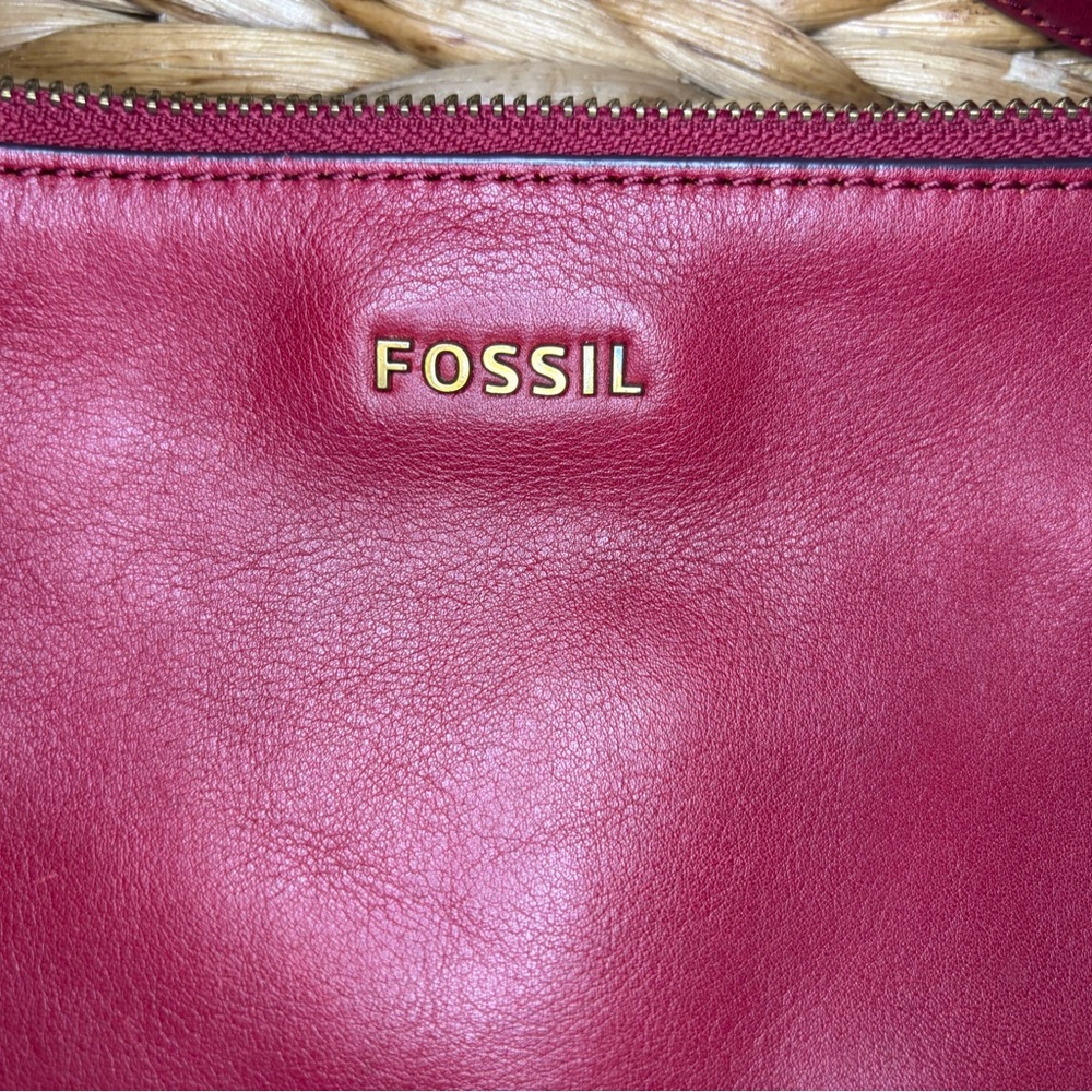 Fossil Red Leather Purse - Picture 2 of 16